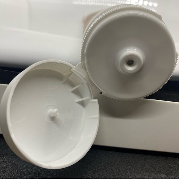 𝅺santorini Grape Body Smoothing Milk 6.76 Oz - Picture 3 of 3